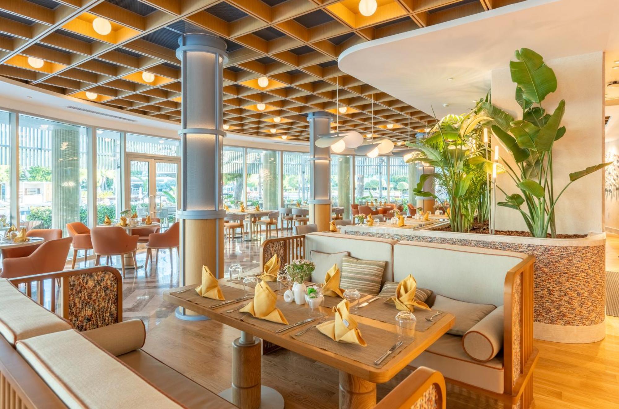 Calista Luxury 5*