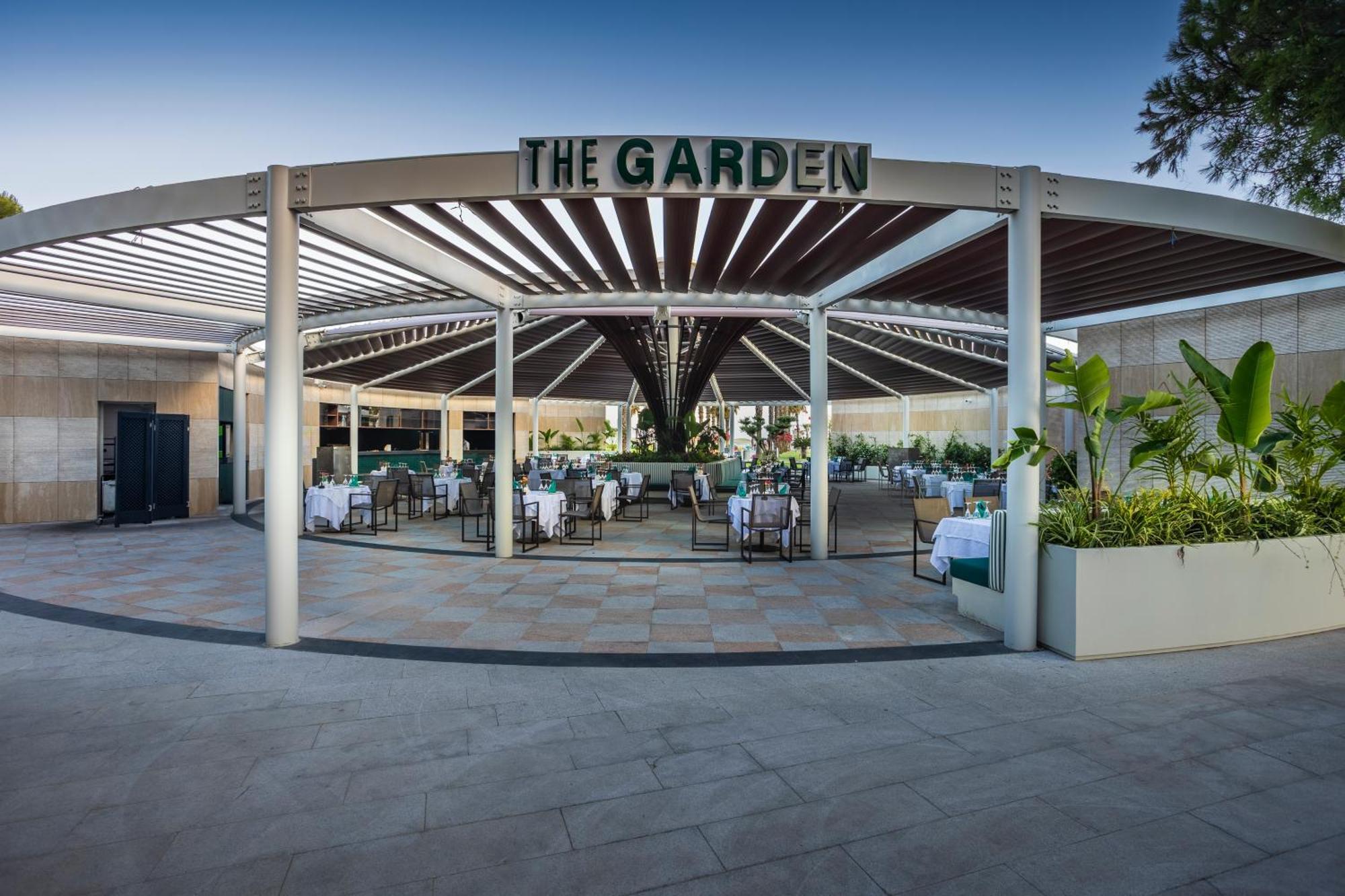 Resort Calista Luxury